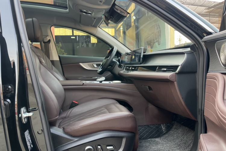 Used Chery Tiggo 8 PRO 2025 390T Two-Wheel Drive Prestige Version I Interior 3