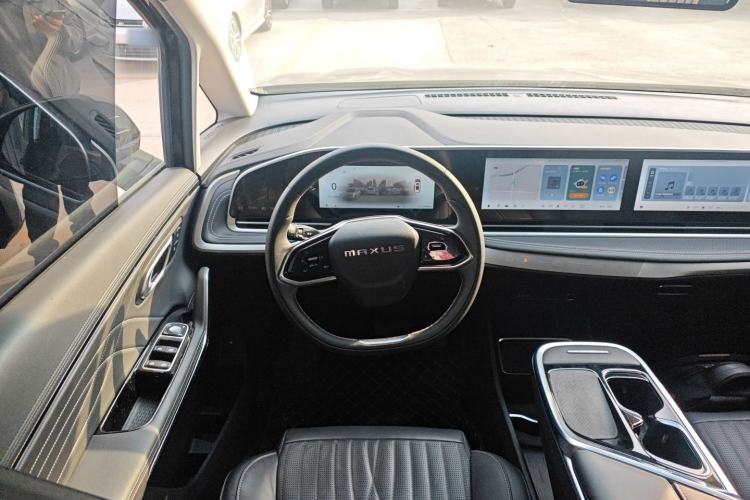 Used SAIC MAXUS G90 2022 2.0T Xingyun Seven-Seater Version
