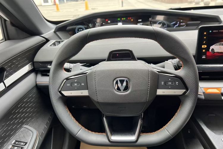 Used CHANGAN UNI-V 2023 1.5T Prestige Model
