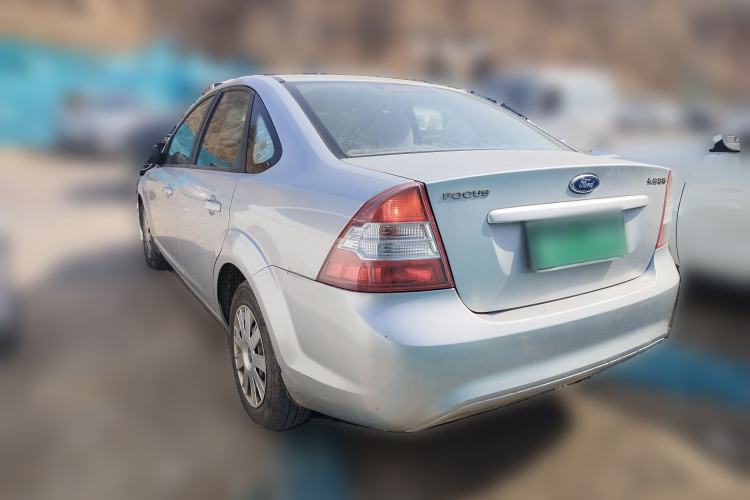 Used Ford Focus 2012 Sedan Classic 1.8L Manual Base Model
