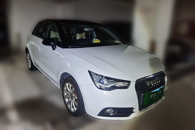 Used Audi A1 2014 30 TFSI Sportback Comfort Model Front Right 45 Deg