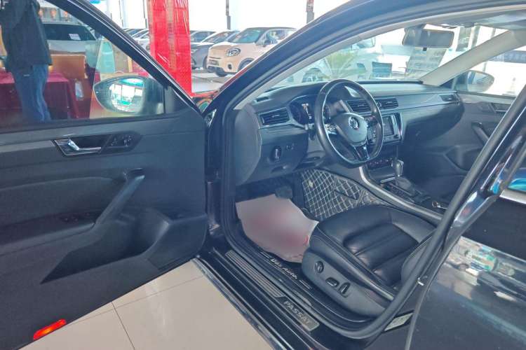 Used Volkswagen Passat 2017 280TSI DSG Luxury Edition