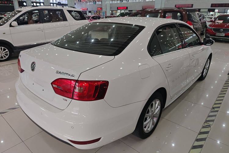 Used Volkswagen Sagitar 2012 1.4TSI Automatic Luxury Edition