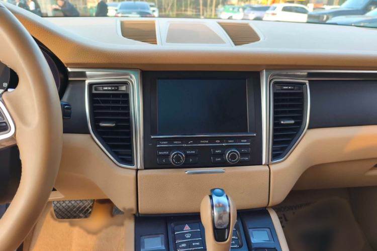 Used Porsche Macan 2014 Macan 2.0T
