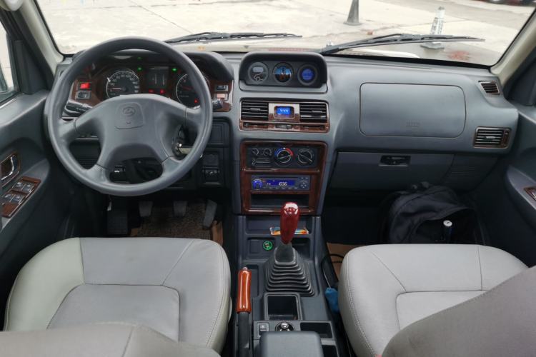 Used Leopaard Heijingang 2013 2.2L Manual Two-Wheel Drive Standard Version