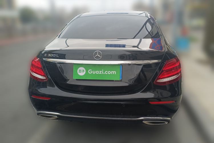 Used Mercedes-Benz E-Class 2019 E 260 L

