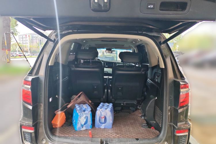 Used Honda Elysion 2019 2.0L Hybrid Supreme Edition Trunk