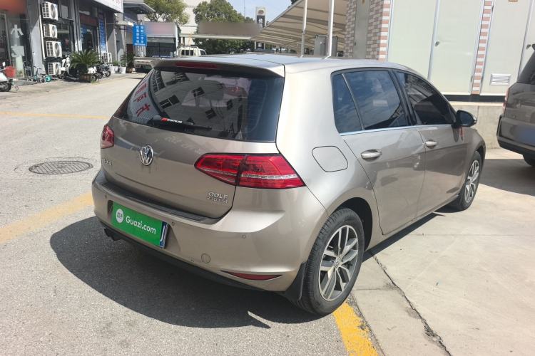 Used Volkswagen Golf 2016 230TSI Automatic Luxury Version Rear Right 45 Deg