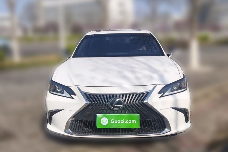Used Lexus ES 2020 200 Luxury Edition Front