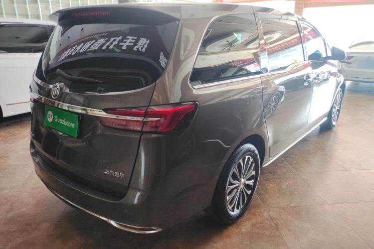 Used Buick GL8 2023 Facelifted Land Cruiser Executive Luxury Version Rear Right 45 Deg