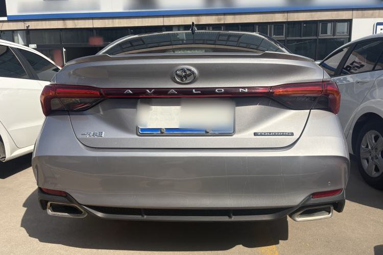 Used Toyota Avalon 2019 2.5L Touring Premium Version China VI Standard Exterior 4