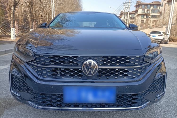 Used Volkswagen Passat 2022 330TSI Starry Elite Edition Custom Version Exterior 7