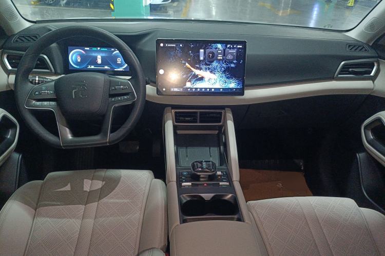 Used BYD Yuan UP 2024 401KM Leading Edition
