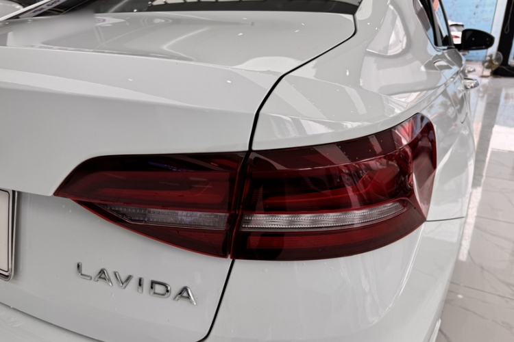 Used Volkswagen Lavida 2024 1.5L Automatic Starry Sky 5 Million Edition Exterior 8