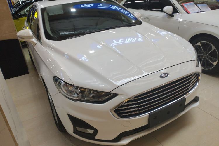 Used Ford Mondeo 2020 EcoBoost 180 Stylish Model Front Right 45 Deg
