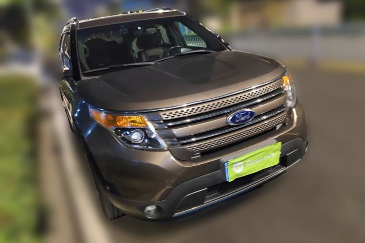 Used Ford Explorer 2013 3.5L Deluxe Model
