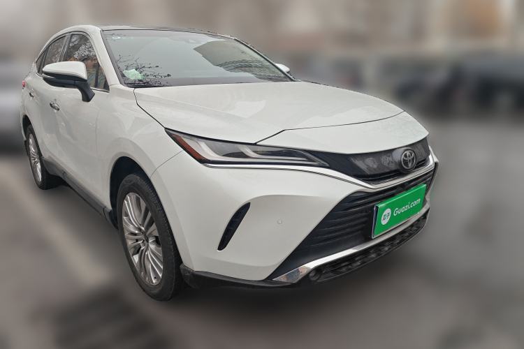 Used Toyota Harrier 2022 2.0L CVT Two-Wheel Drive Deluxe Edition Front Right 45 Deg