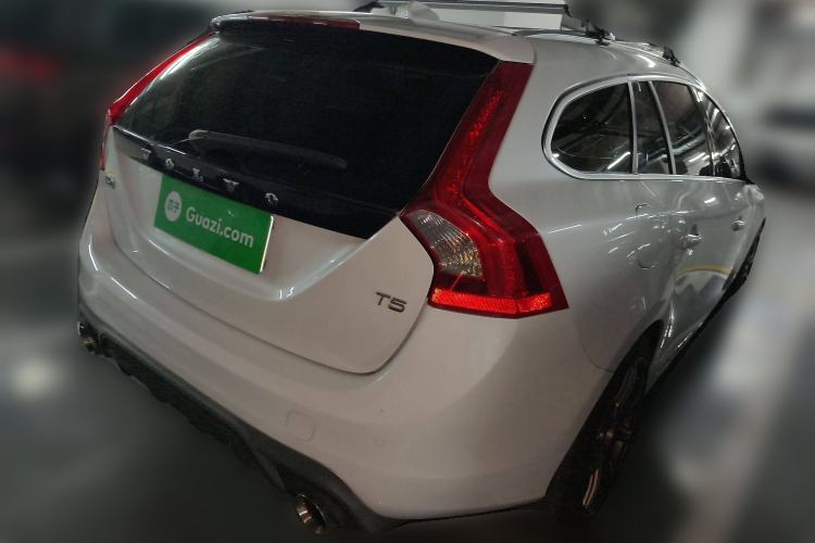 Used Volvo V60 2015 T5 Zhiyi Personalized Sport Edition Rear Right 45 Deg