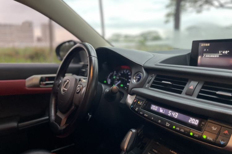 Used Lexus CT 2017 CT200h Comfort Edition Monochrome China V Standard Interior 4