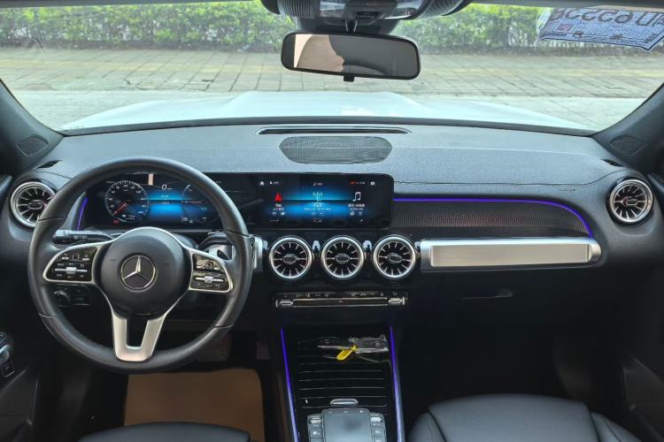 Used Mercedes-Benz EQB 2022 EQB 260 Interior 2