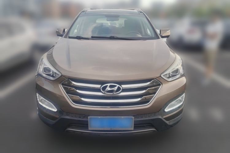 Used Hyundai Santa Fe 2013 2.4L Automatic Two-Wheel Drive Smart Version Front