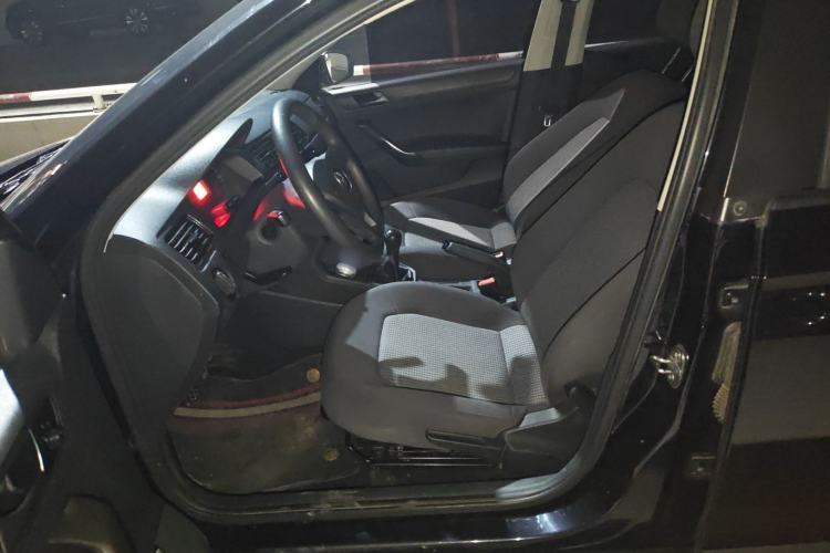 Used Volkswagen Santana 2016 1.6L Manual Fashion Edition