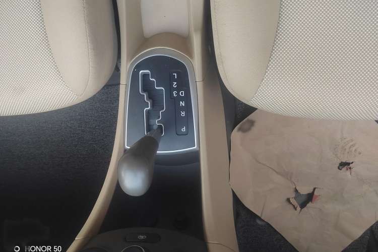 Used Hyundai Verna (older generation) 2011 Hatchback 1.4L Automatic Comfort Model GS