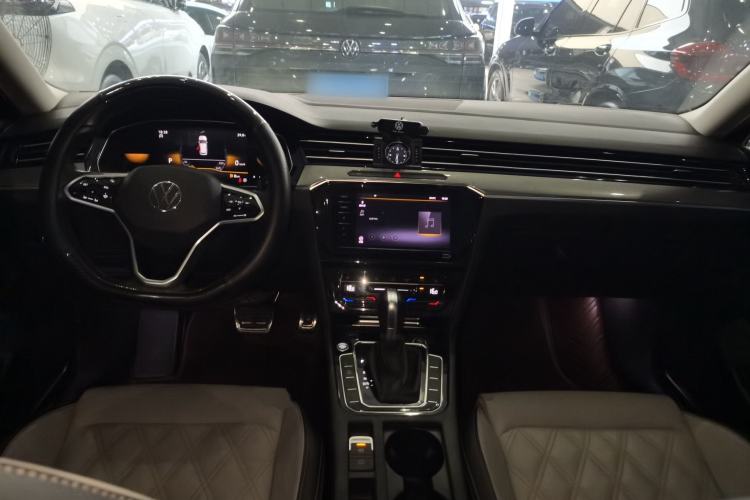 Used Volkswagen Magotan 2023 2 Million Units Limited Edition 280TSI DSG Leading Version