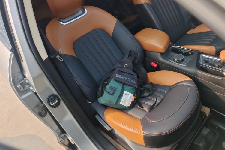 Used Soueast DX7 2015 1.5T Automatic Prestige Model
