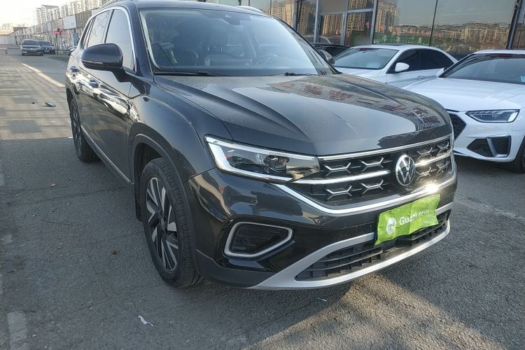 Used Volkswagen Tayron 2024 300TSI Two-Wheel-Drive Luxury Plus Advanced Version Front Right 45 Deg