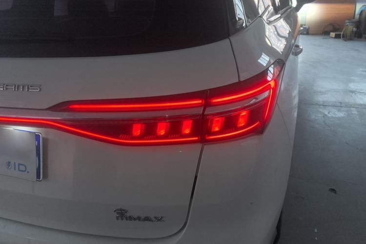 Used BYD Song MAX 2021 Upgraded Model 1.5T Manual Luxury 7-Seater
