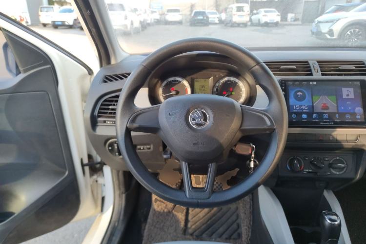 Used Skoda Fabia 2016 1.4L Automatic Car Enjoy Edition
