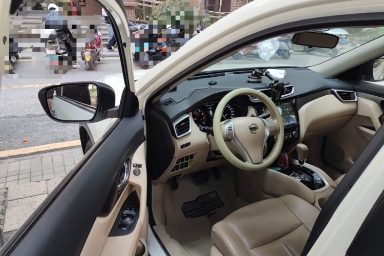 Used Nissan X-Trail 2015 2.0L CVT Comfort MAX Edition 2WD