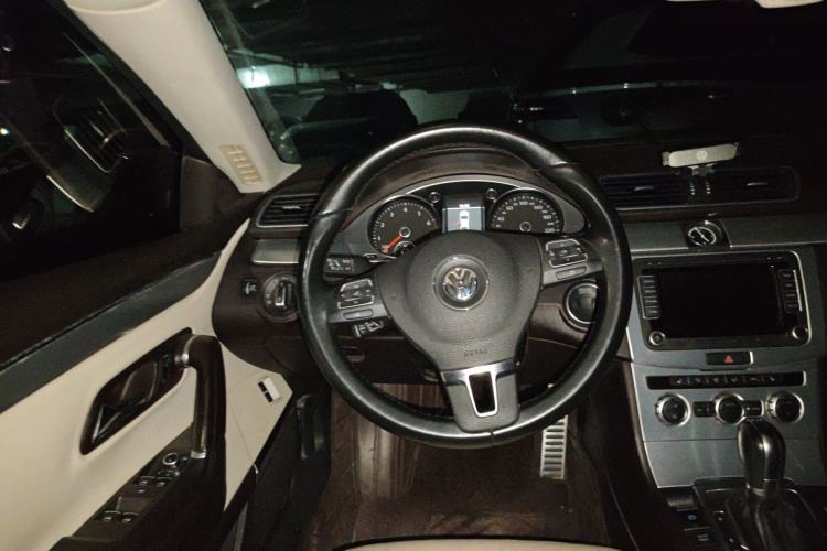 Used Volkswagen FAW-Volkswagen CC 2013 3.0 FSI V6 Steering Wheel
