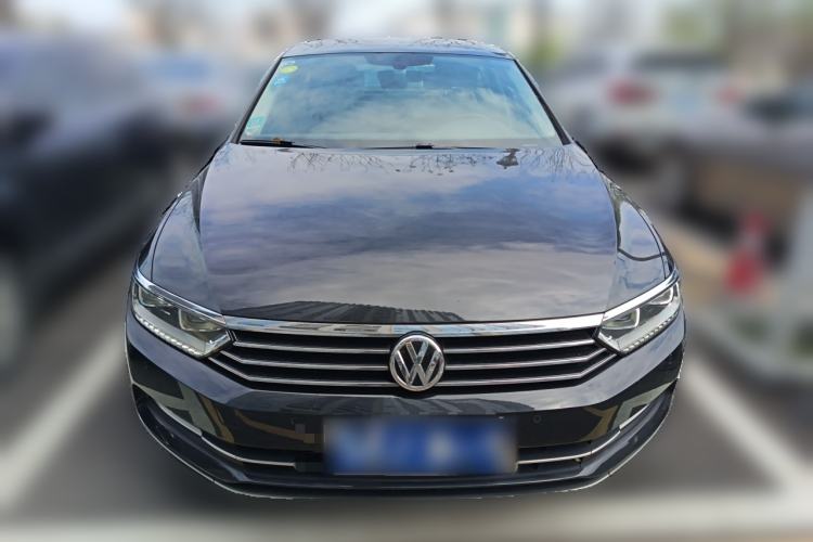 Used Volkswagen Magotan 2017 380TSI DSG Luxury Model Front