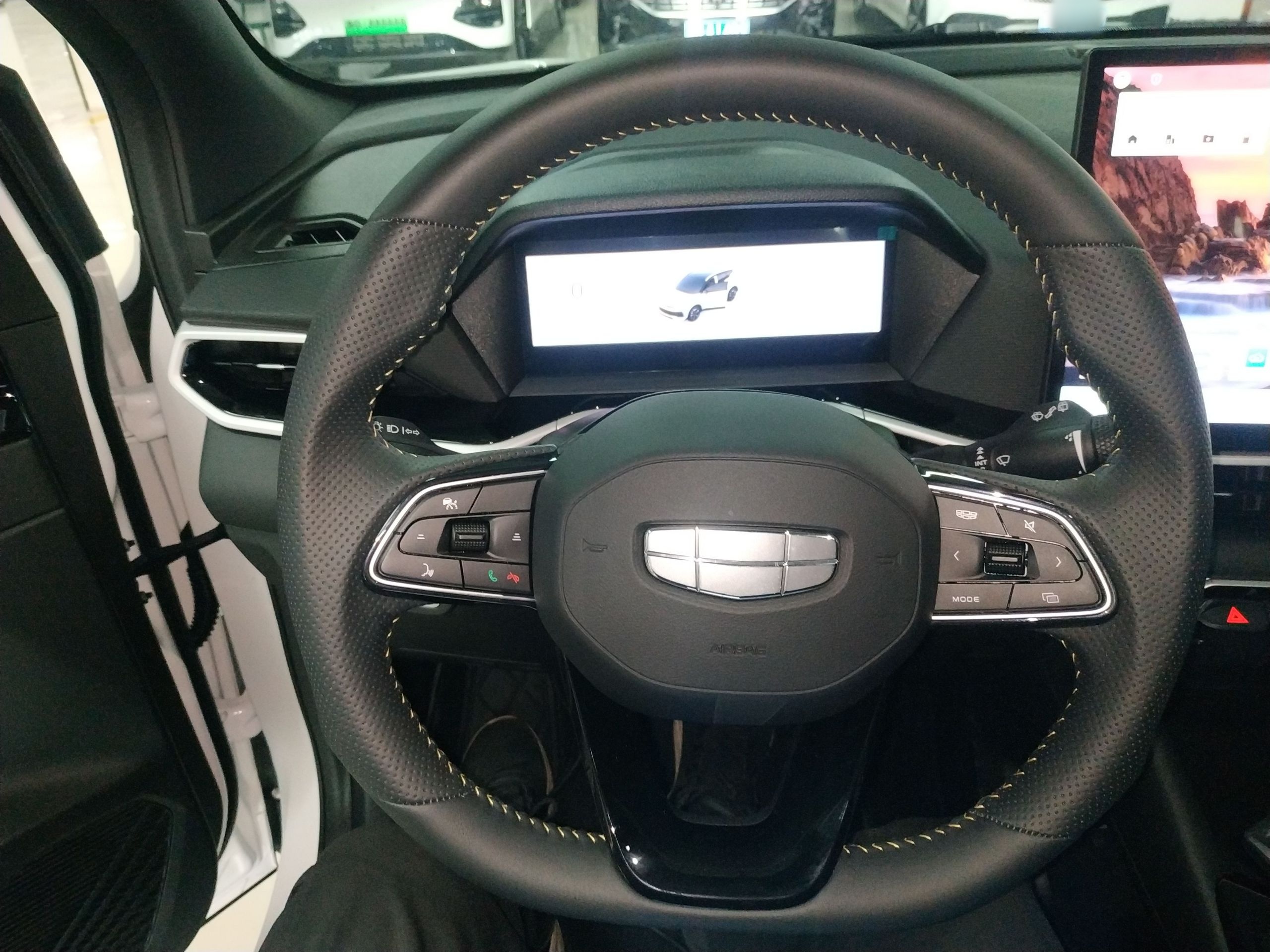 Geely Auto Coolray 2025 Bin Yue L 1.5T DCT Starlight Edition — снимка 13