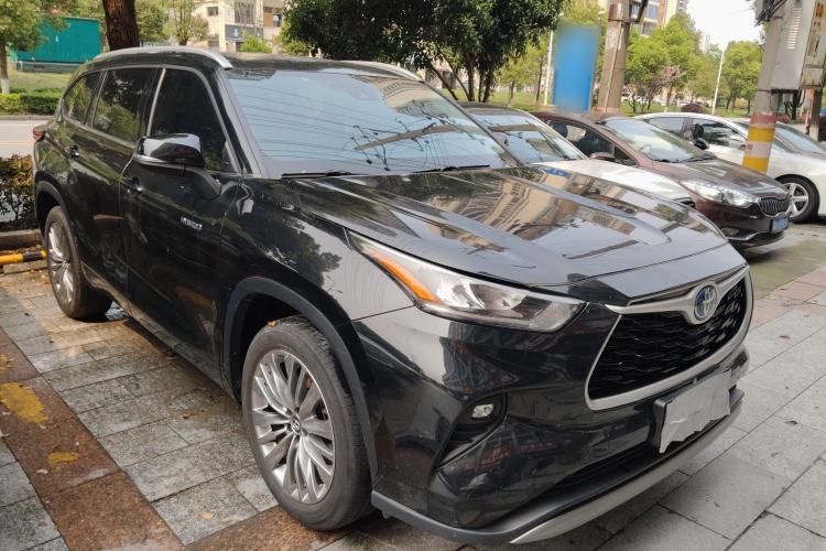 Used Toyota Highlander 2022 Dual-Engine 2.5L Four-Wheel Drive Luxury Edition 7 Seats Front Right 45 Deg