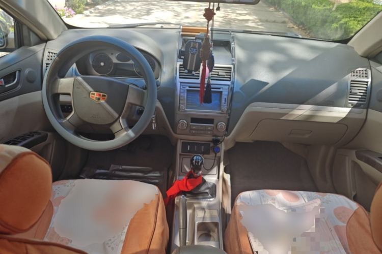 Used Geely Auto Classic Emgrand 2010 Sedan 1.8L Manual Standard Model Center Console