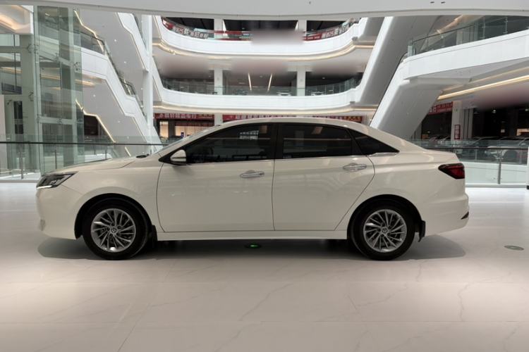 Used Venucia D60 2021 PLUS 1.6L XL CVT Yue Ling Edition