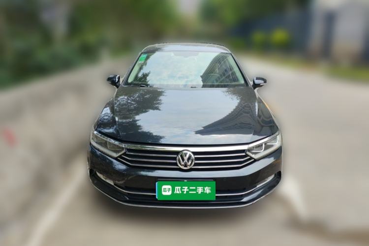 Used Volkswagen Magotan 2017 330TSI DSG Luxury Model