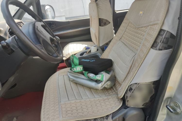 Used FORTHING Lingzhi 2011 Q3 2.0L Short-Wheelbase Standard Edition Left Front Seat