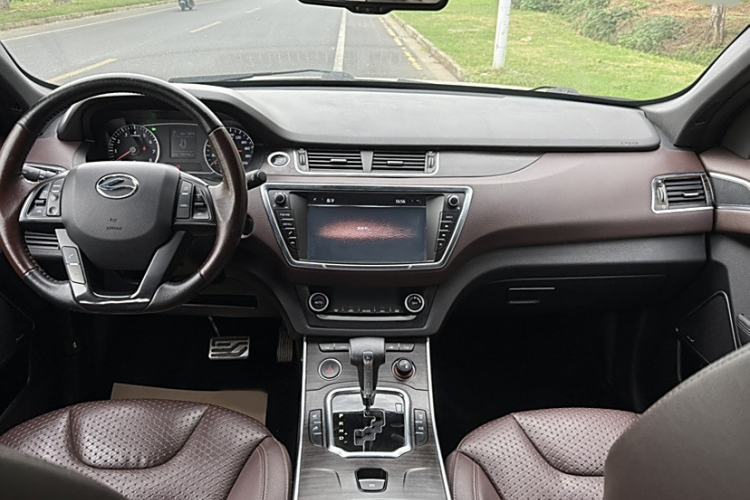 Used Land X7 2015 2.0T Panoramic Prestige Edition
