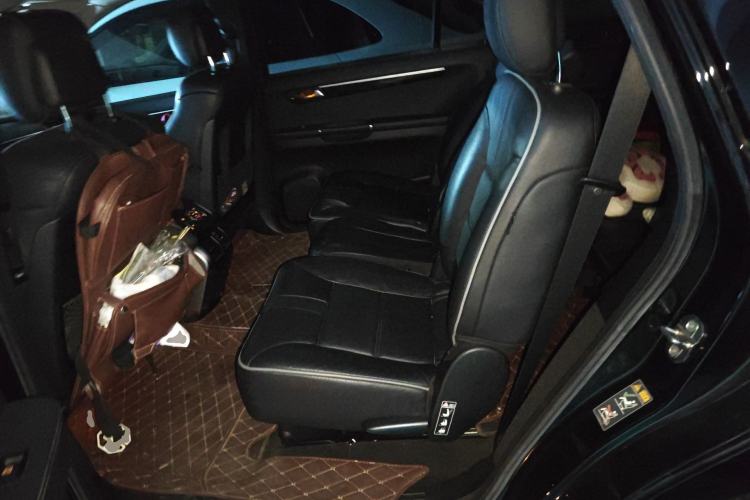 Used Mercedes-Benz R-Class 2017 R 320 4MATIC Business Edition Prestige Model
