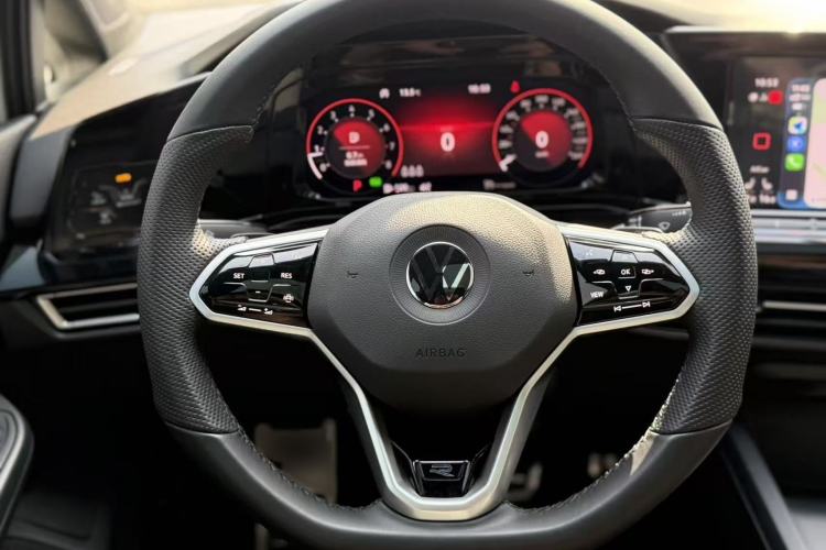 Used Volkswagen Golf 2023 280TSI DSG R-Line Lite Interior 6