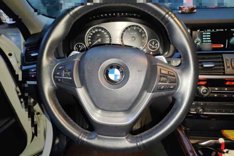 Used BMW X4 2014 xDrive20i X Design Package Steering Wheel