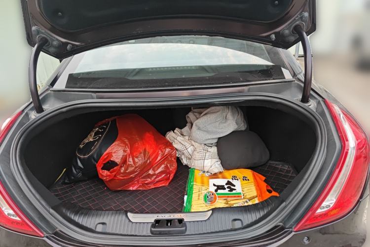 Used Jaguar XJ 2014 XJL 3.0 SC Two-Wheel-Drive Panoramic Business Edition
