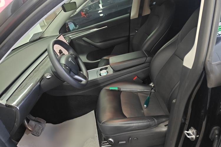 Used Tesla Model Y 2022 Rear-Wheel-Drive Version
