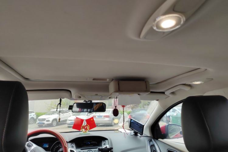 Used Ford Focus 2012 Hatchback 1.6L Automatic Fashion Edition Headliner