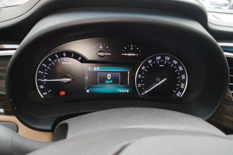 Used Buick GL8 2017 ES 28T Flagship Model China V Standard
