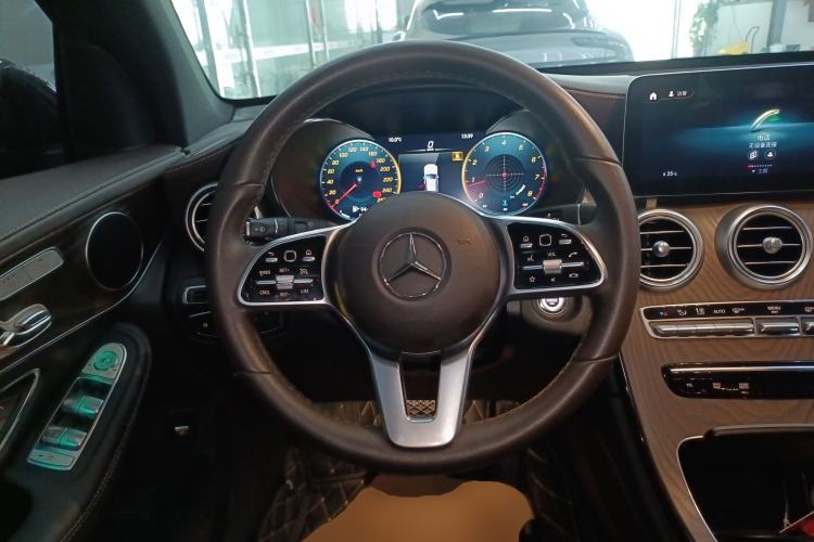 Used Mercedes-Benz GLC 2020 Facelift GLC 260 L 4MATIC Luxury Edition